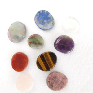 Smooth / Flat Stones small / (4 oz bag ) / Ass. stones