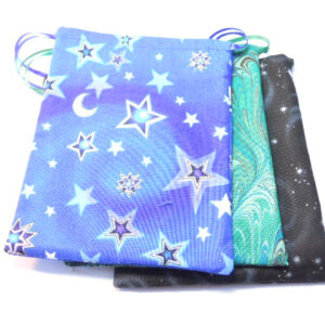 Pouch Medium / Assorted Fabric
